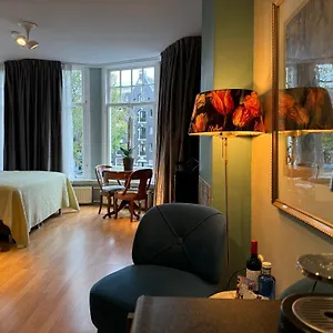  Bed and breakfast Décor Canal House